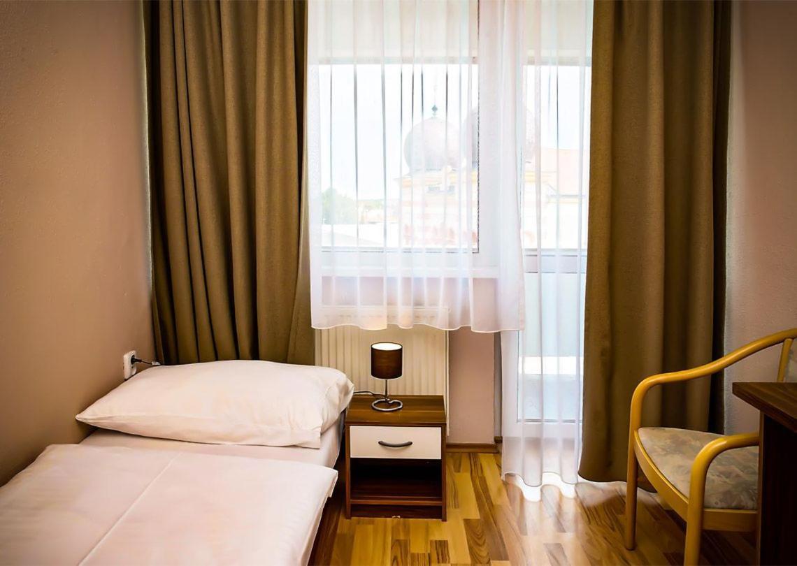 Hotel Atrium Malacka Kültér fotó